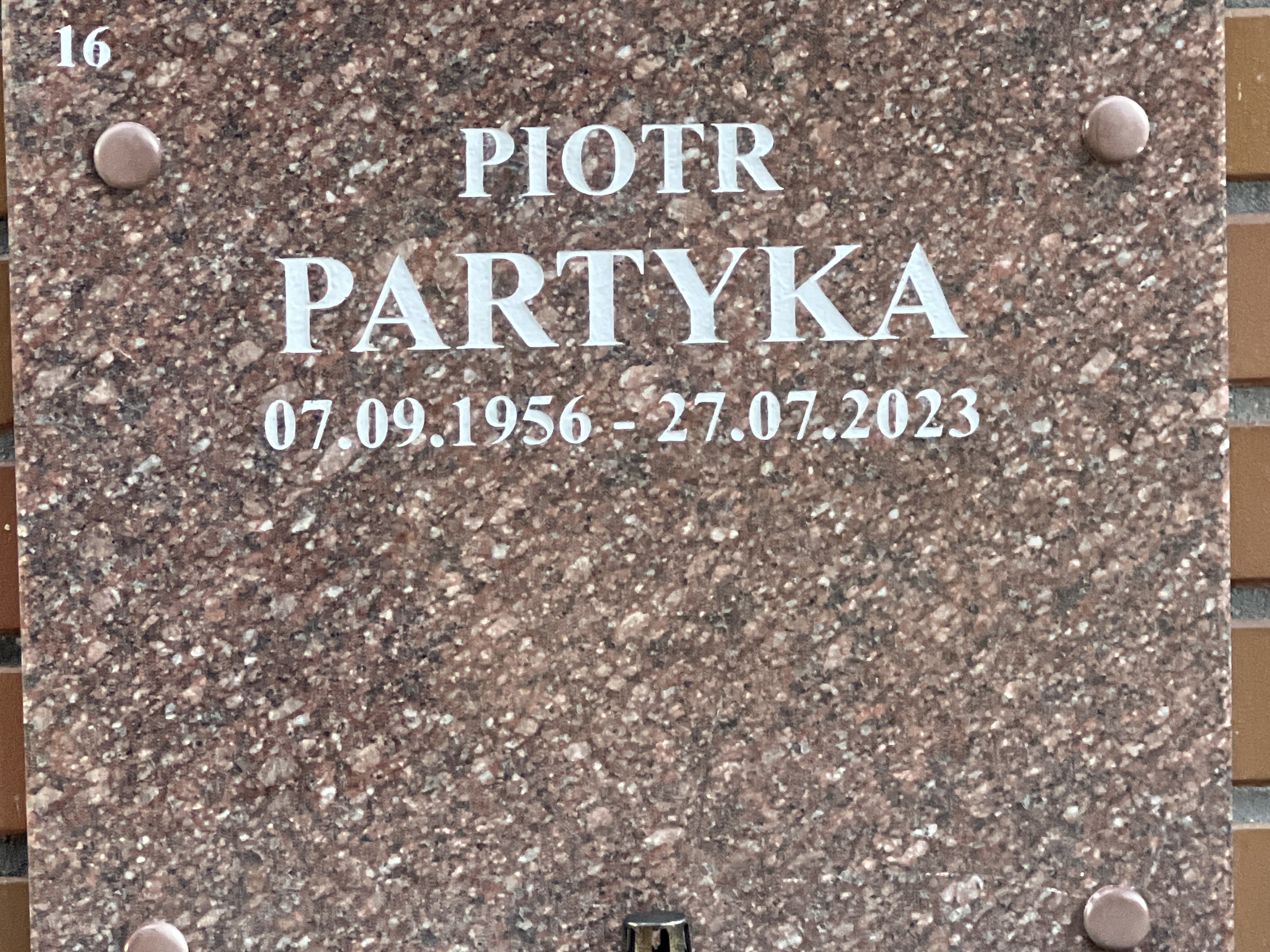 Grób Piotr Partyka